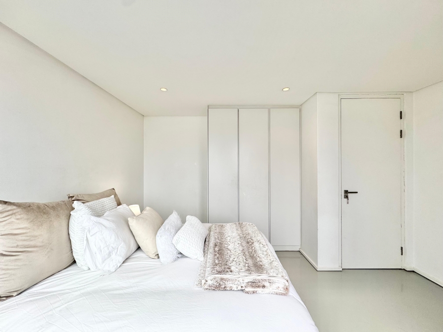 2 Bedroom Property for Sale in Woodstock Western Cape